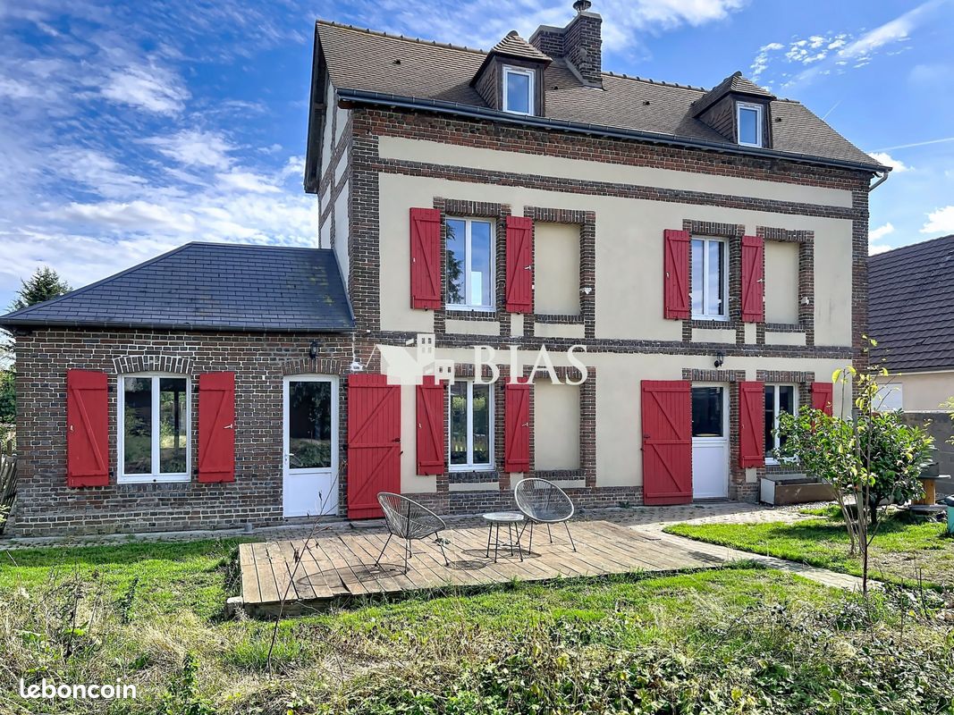 Maison 5 pièces 107 m² · à Menneval · 107 m² · 199 990 €