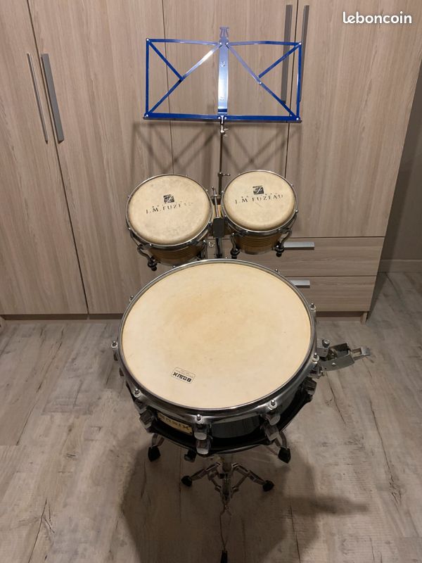 Instruments de percussions, pupitre et étui à caisse Claire (image 1)