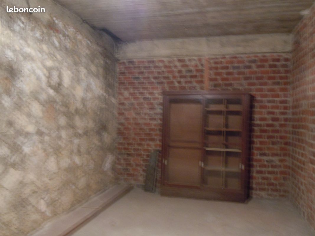 Local commercial 1 pièce 24 m² · à Lisieux · 24 m² · 53 €/mois