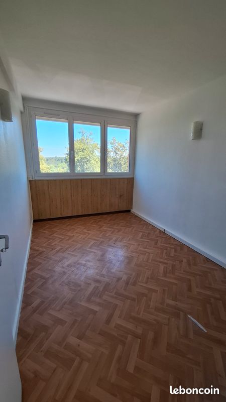 Vente appartement T4 64M2 (image 2)
