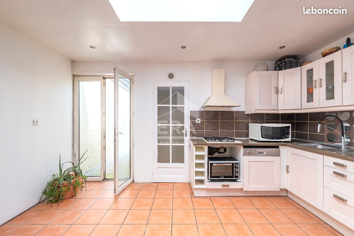Maison 5 pièces 113 m² · à Croix · 113 m² · 255 000 €