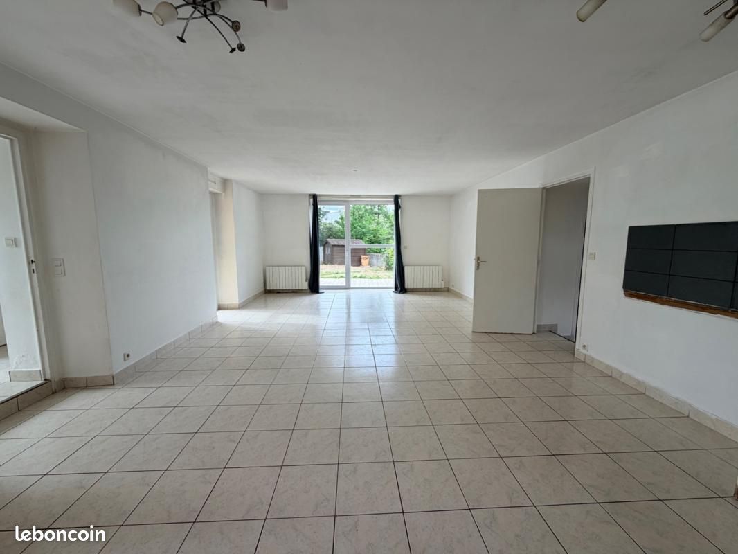 Maison 5 pièces 100 m² · à Plouay · 100 m² · 990 €/mois