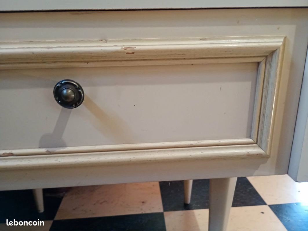 URGENT A SAISIR AVANT LE 19 SEPTEMBRE Lot de 2 tables de chevet bois laqué blanc crème (image 19)