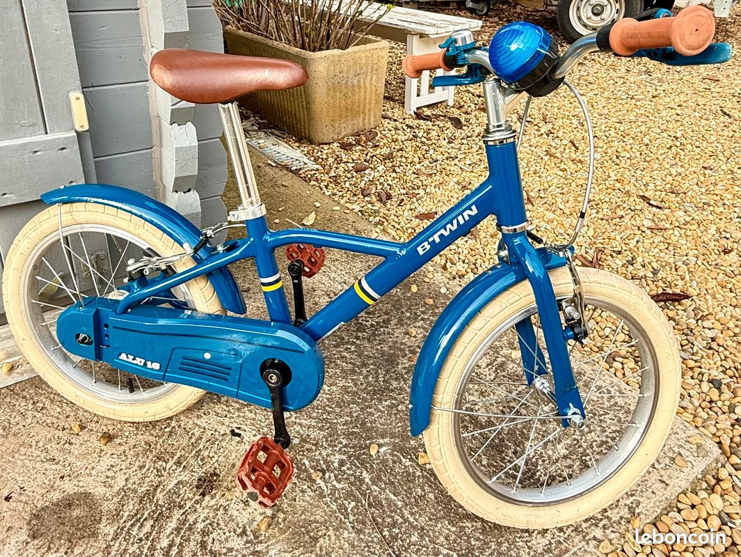 Btwin 900 Btwin 16 Bike Lightweight 16 Inch Bike 4-6 Years Kids