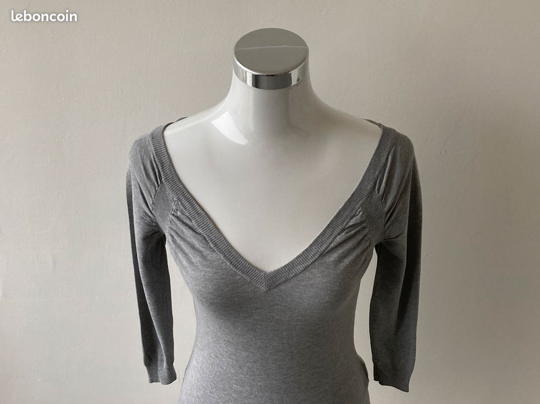 H&M pull à manches 3/4 col V, couleur gris clair taille XS (image 5)
