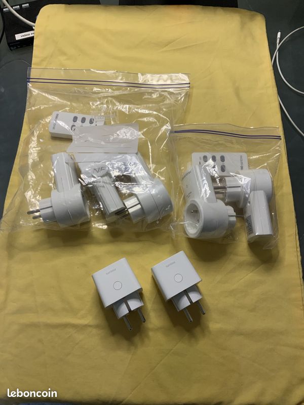 Lot 5 prises télécommandées SCS + 2 Smart Plug Philips – 35 euros (image 1)