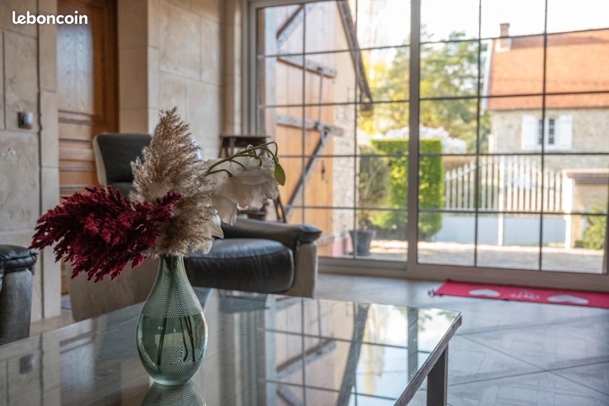 Maison 9 pièces 350 m² · à Coulommiers · 350 m² · 749 000 €