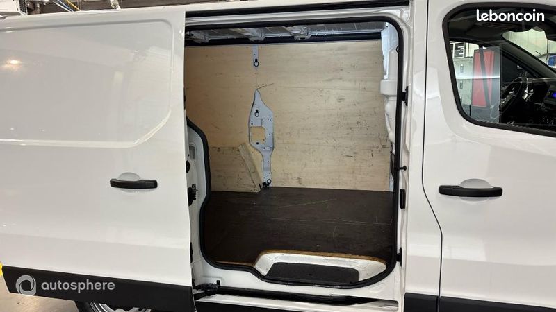 Renault Trafic Véhicule utilitaire ou Société L1H1 3T 2.0 Blue dCi 130ch Confort (image 20)