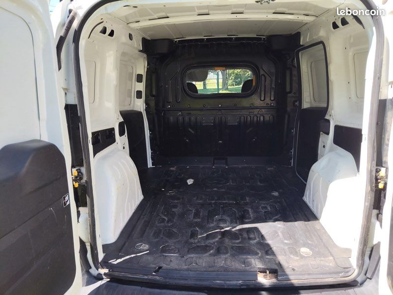 Opel combo Année 2015 À 5490 urgent 🚨 (image 3)