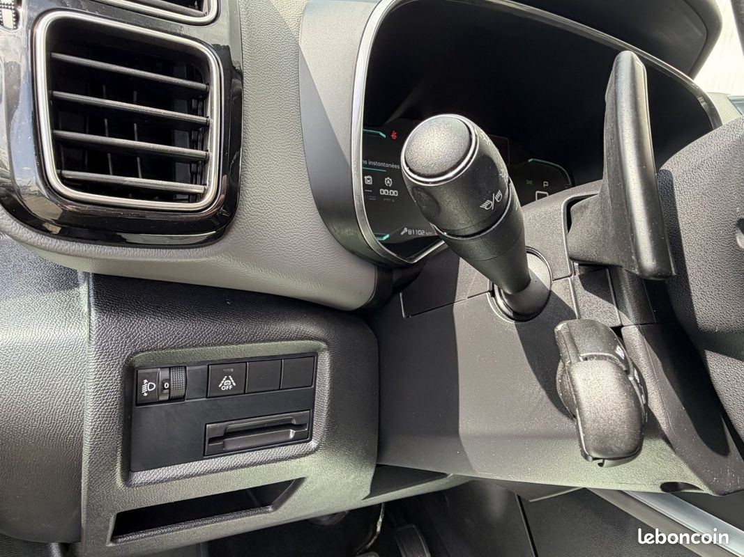 Citroën C5 Aircross BlueHDi 130 EAT8 Business (image 19)