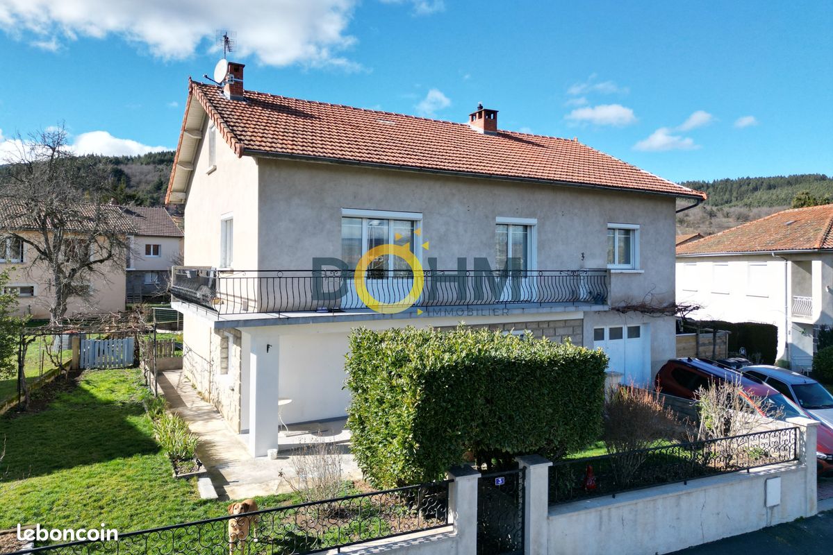 Maison 10 pièces 165 m² · à Langeac · 165 m² · 218 000 €