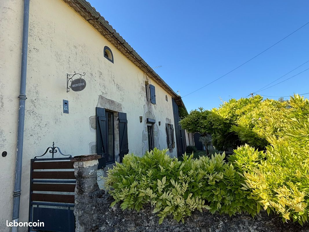 Maison 4 pièces 115 m² · à Saint-Pierre-de-Bat · 115 m² · 225 000 €