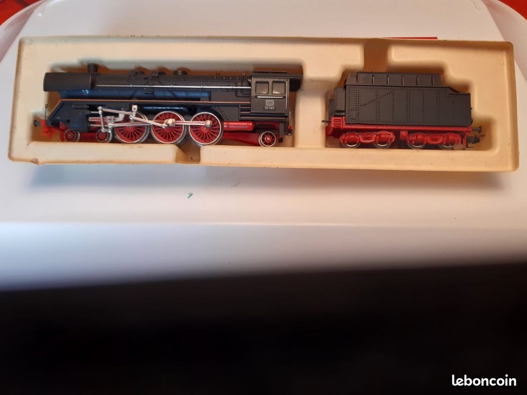 Lot 341 - A FLEISCHMANN HO gauge 4899 limited edition