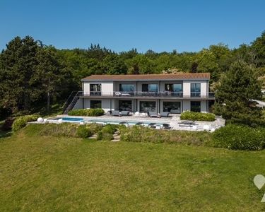 Maison 2 200 000 € - 384 m²