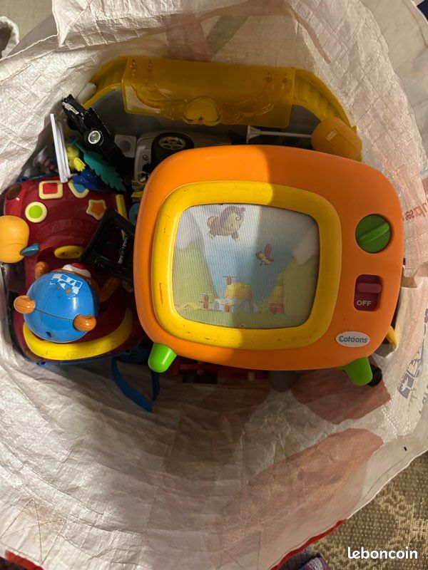 Lot de jouets (image 2)