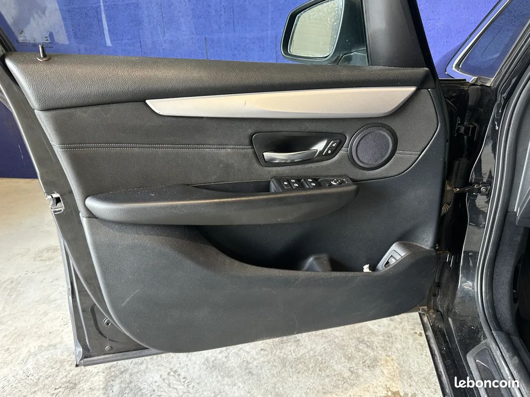 BMW Série 2 ActiveTourer 2.0 D 150ch Business BVM - 2015 - Sièges sport - Phares LED - Bluetooth (image 21)
