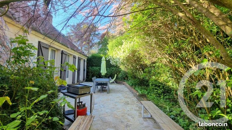 Maison 9 pièces 213 m²
