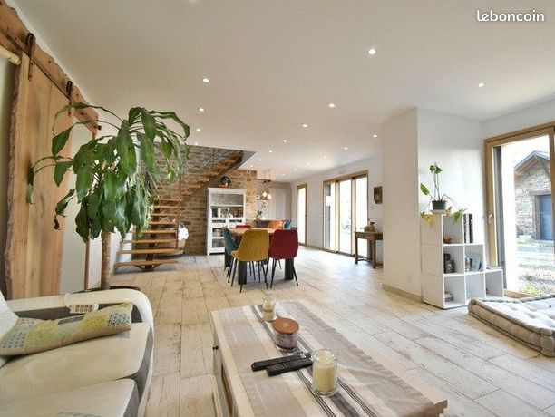 Propriété 4 pièces 130 m²