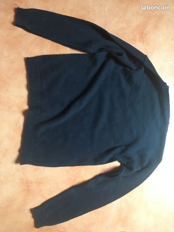 Pull bleu foncé (image 2)