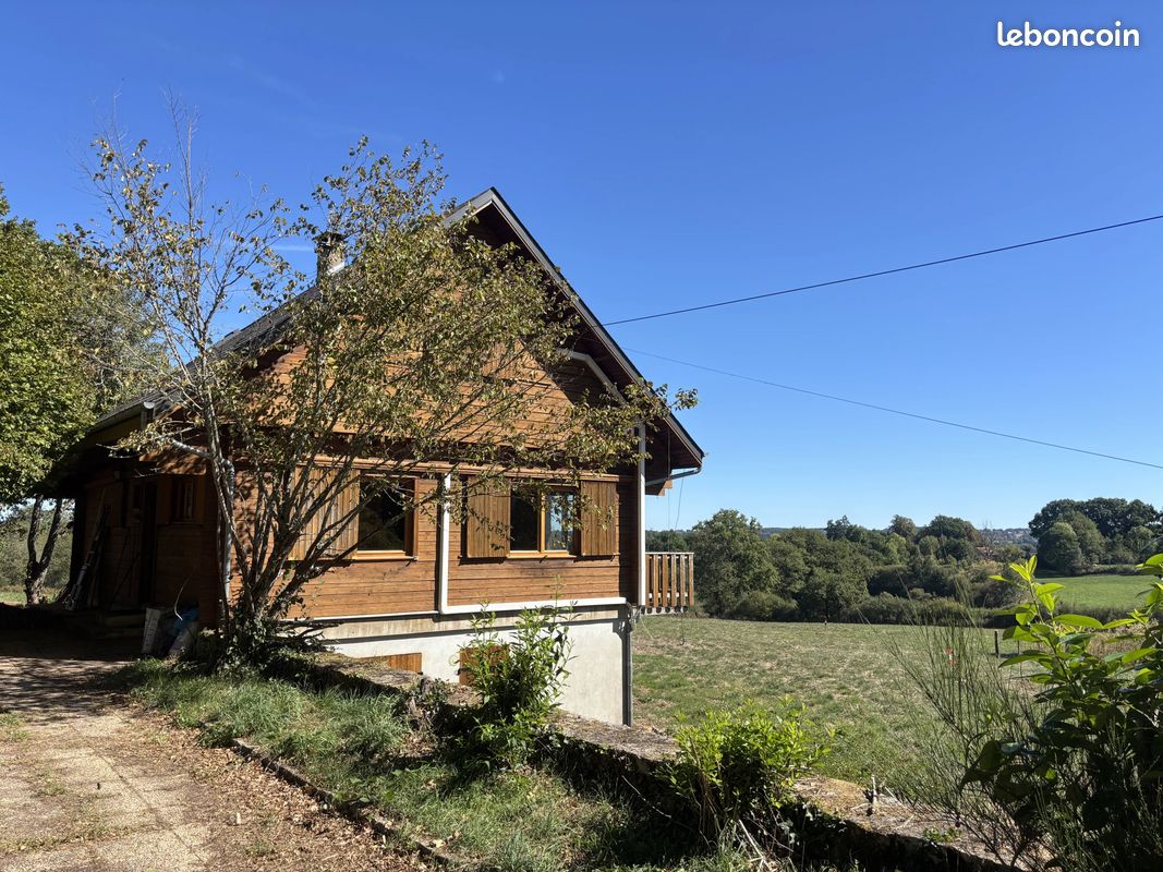 Maison 7 pièces 103 m² · à Lafat · 103 m² · 371 000 €