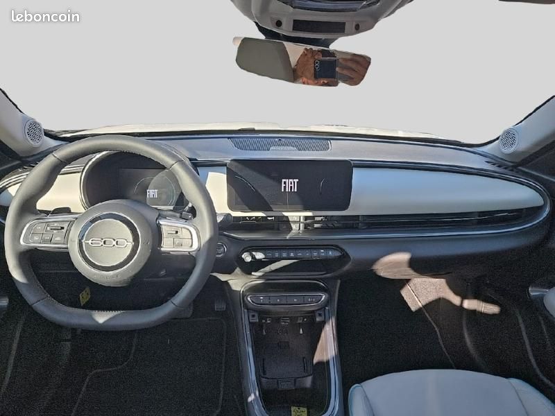 Fiat 600 1.2 Hybrid 100ch La Prima DCT6 (image 8)