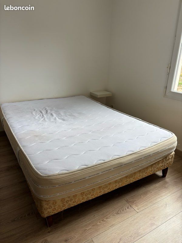 Sommier + matelas (image 1)