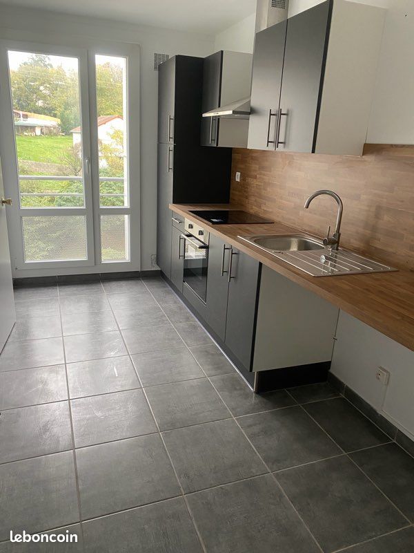 Appartement 3 pièces 62 m² · à Montluçon · 62 m² · 520 €