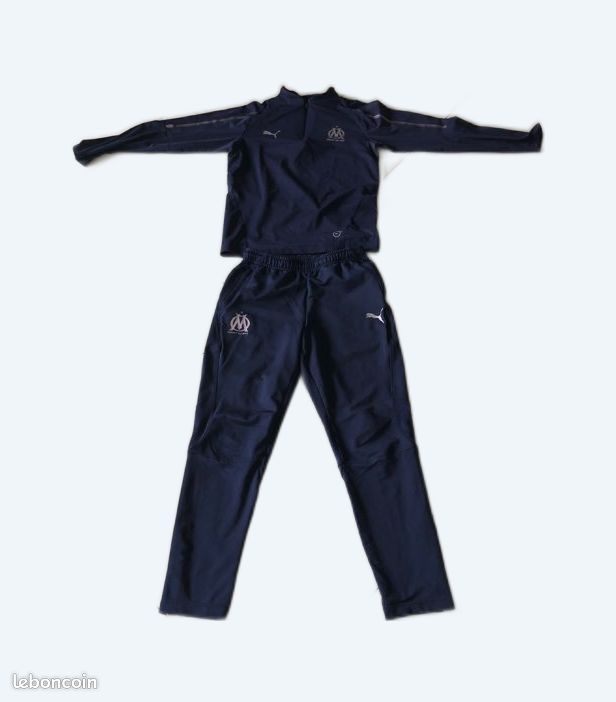 Jogging om 9-10 ans taille 140cm (image 1)