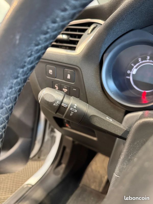 Citroen c4 edition millenium 130ch / airbag takata fait / distribution 2024 (image 14)