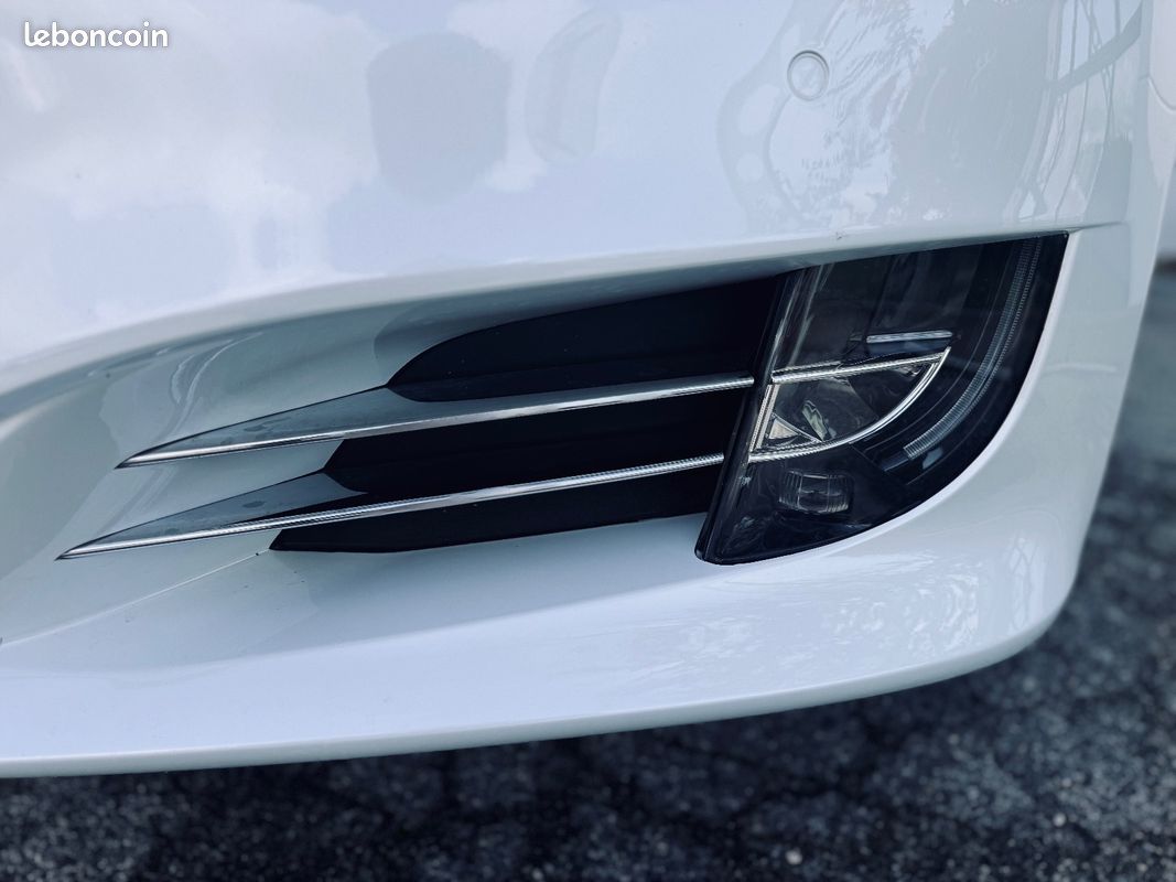 TESLA Model S 320CH BASE + 2EME MAIN + TOIT OUVRANT/PANO + AUTO PILOT + CAMERA DE RECUL + GARANTIE 12 MOIS (image 48)