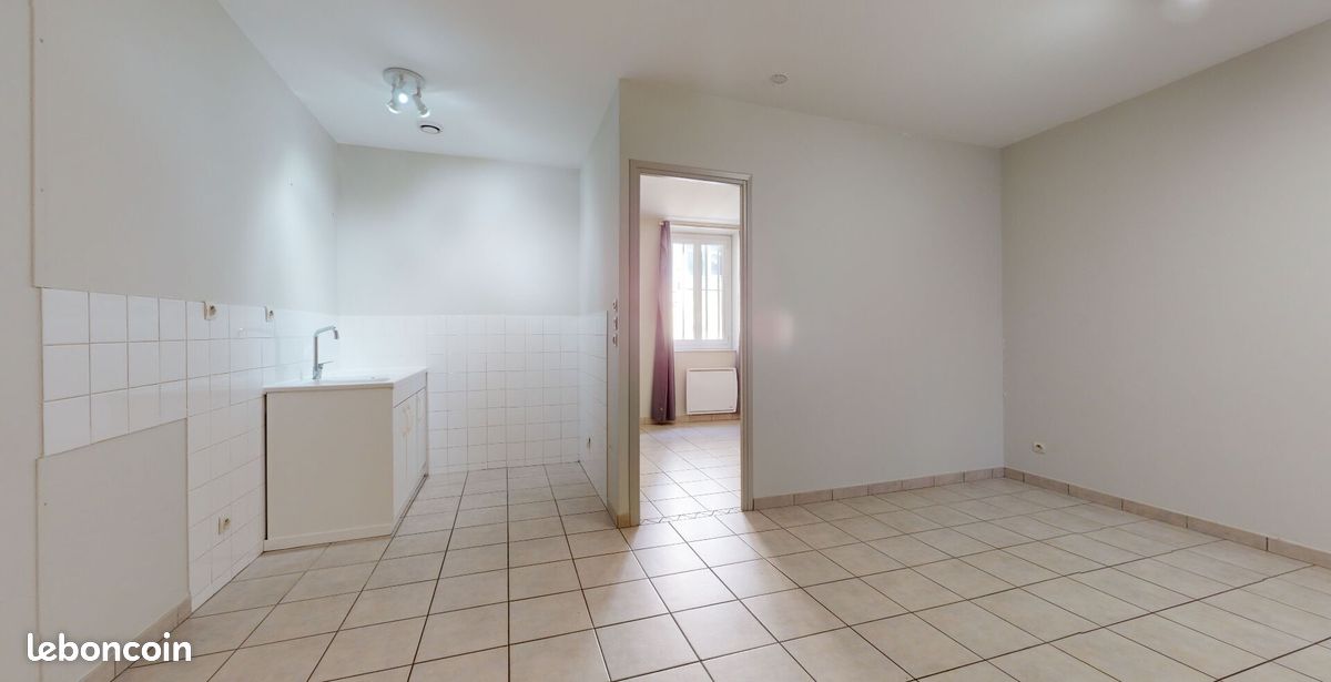Appartement 2 pièces 33 m² · à Villefranche-sur-Saône · 33 m² · 570 €