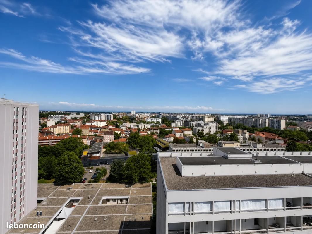 Appartement 4 pièces 76 m² · à Villeurbanne · 76 m² · 235 000 €