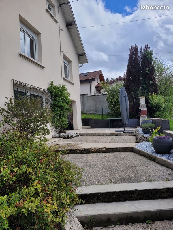 Maison 6 pièces 103 m² · à Oyonnax · 103 m² · 240 000 €