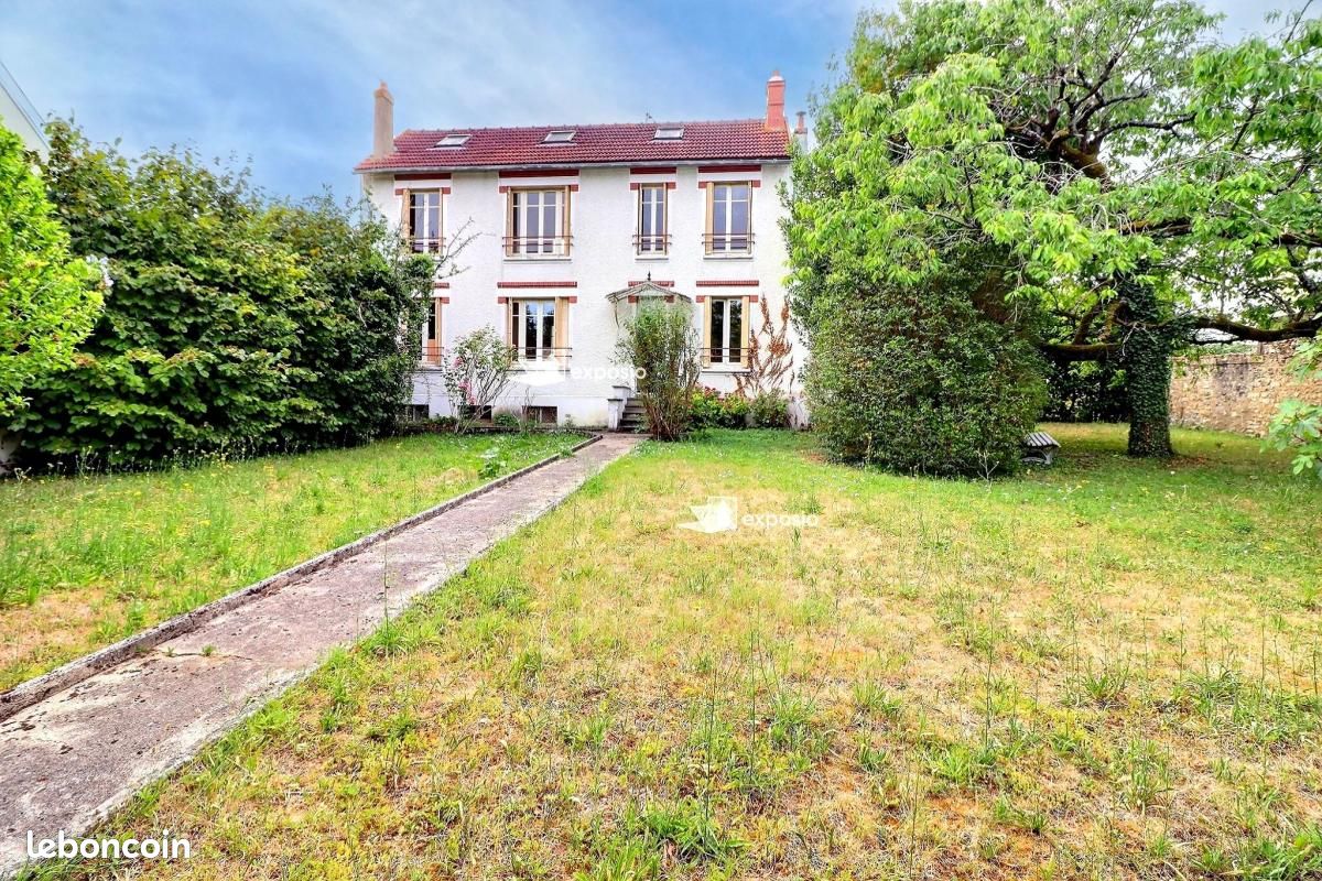 Maison 7 pièces 177 m² · à Melun · 177 m² · 340 000 €