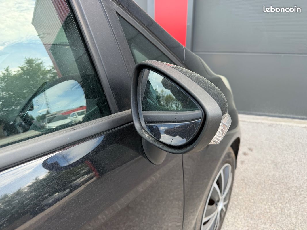 FORD B-MAX 1.0 EcoBoost 100 SS Trend (image 22)