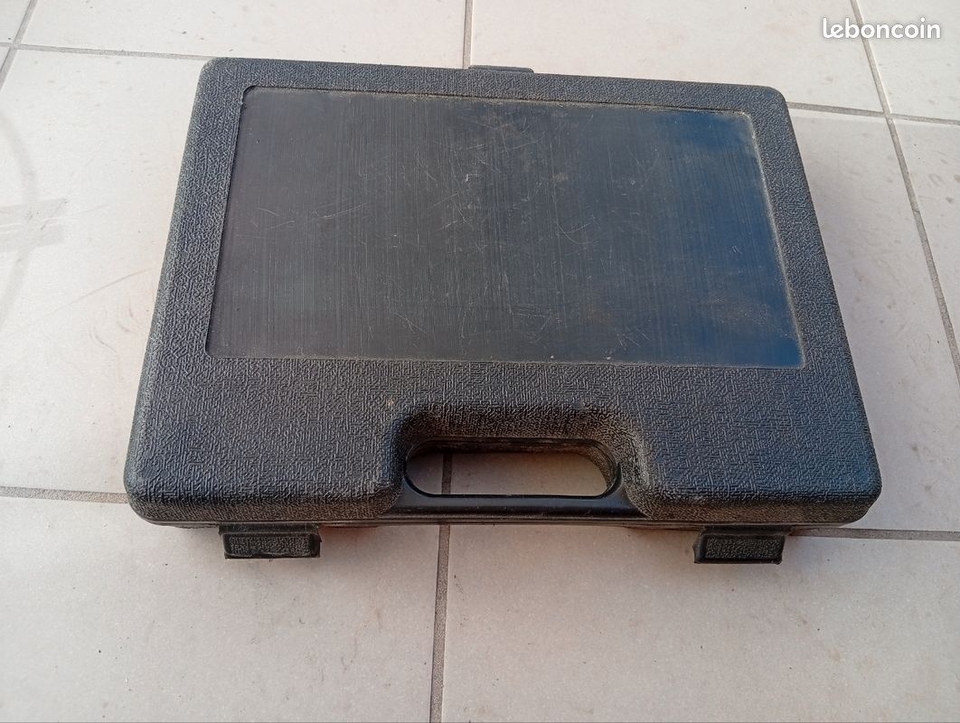 Malette vide pour outils (image 1)