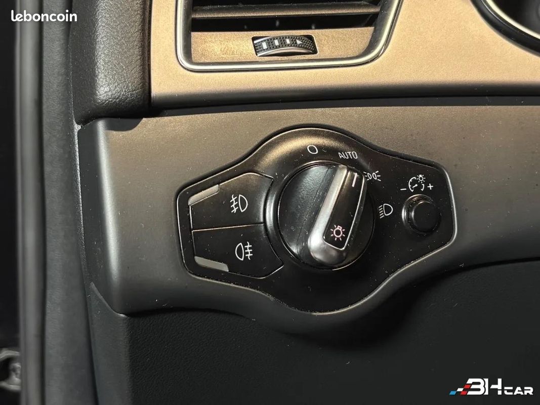 Audi A4 2.0 TDI 145 S-LINE (image 24)