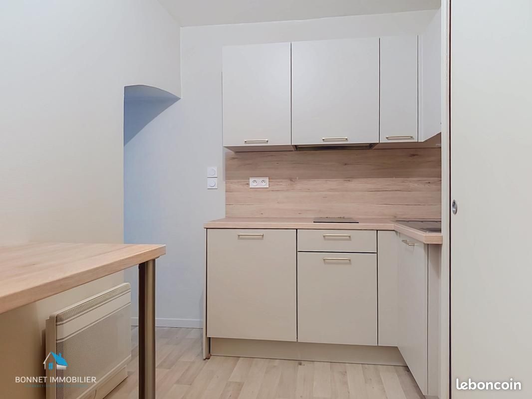Appartement 1 pièce 24 m² · à Clermont-Ferrand · 24 m² · 490 €/mois