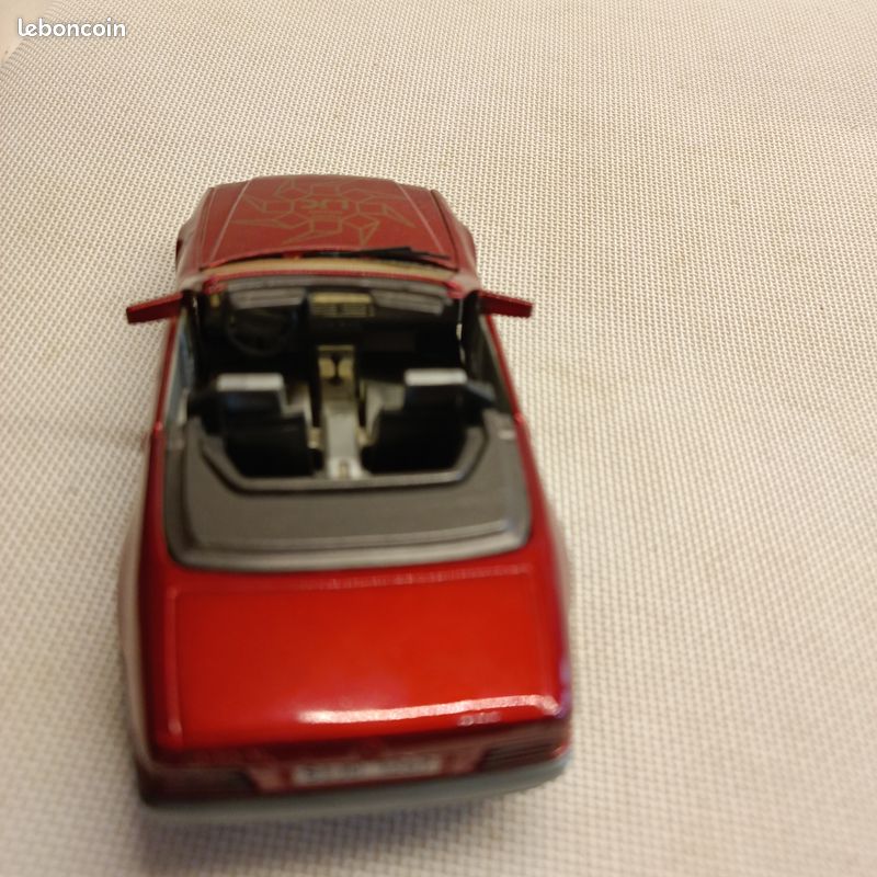 Jouet Majorette Mercedes 500 SL Rouge - Modèle Miniature 1/58 - Occasion