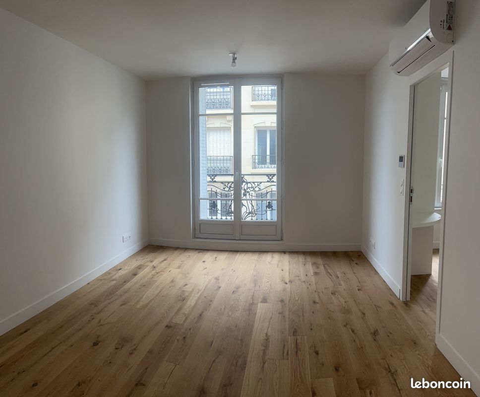 Appartement 3 pièces 49 m² · à Paris · 49 m² · 2 354 €/mois