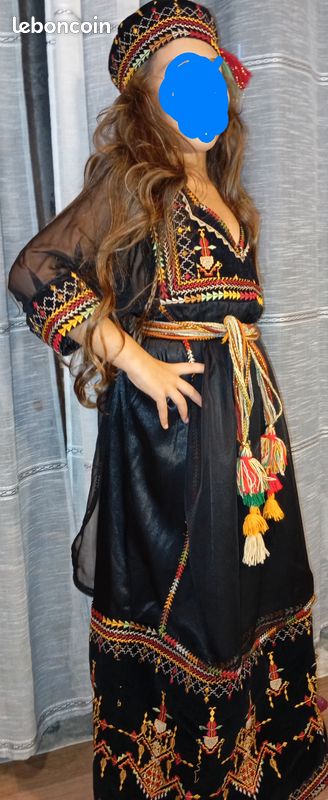 Robe Kabyle Noir Moderne Kabyle Traditionnelle Robe Kabyle Noir