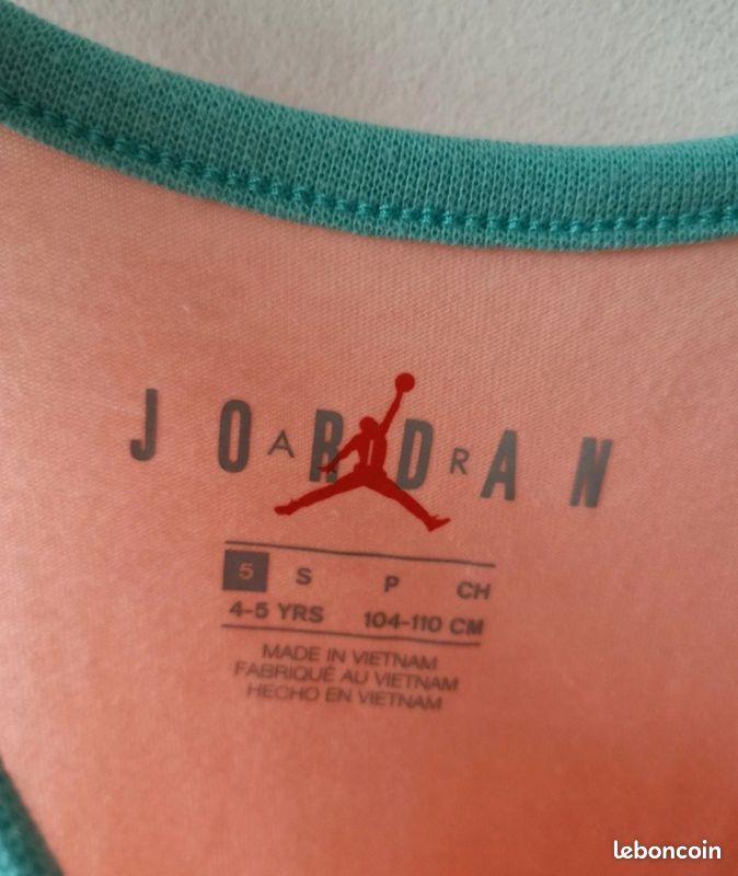 Combinaison d'été Jordan taille 4 5 ans (image 4)