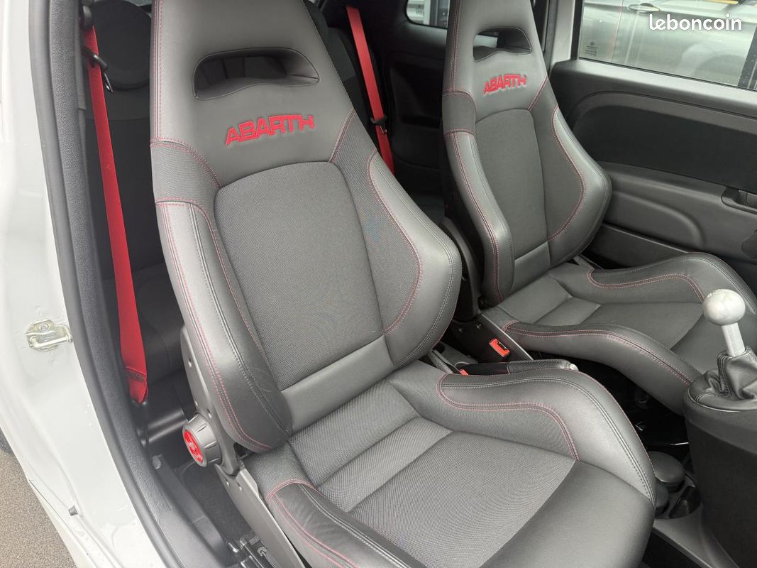 ABARTH 500 595 1.4 T-JET 180 ESSEESSE / Akrapovic + toit ouvrant / Garantie 12 mois (image 16)