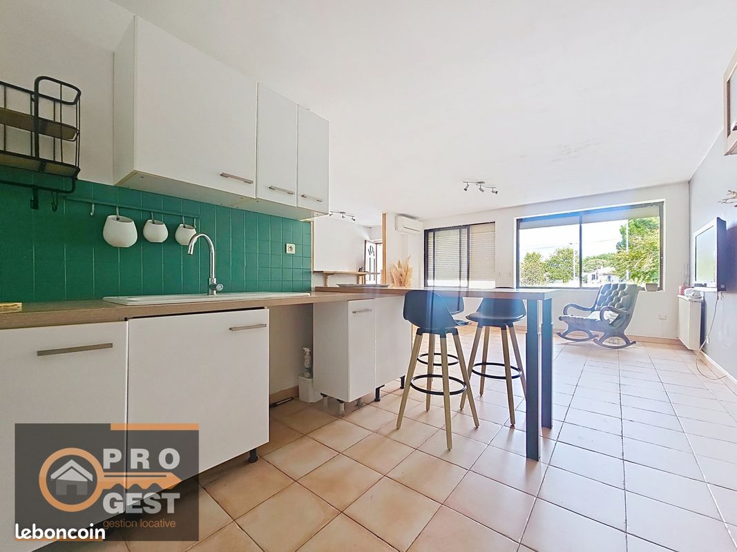 Immeuble 194 m² · à Lavérune · 194 m² · 399 500 €