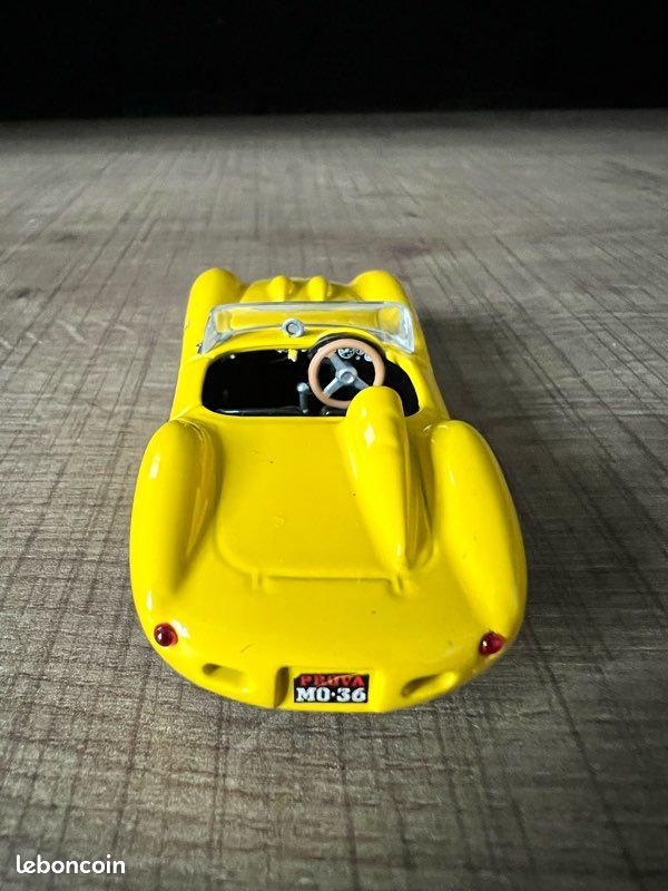 Jouet Ancien CIJ – Voiture De Course Ferrari 500 TRC En Tôle (électrique)