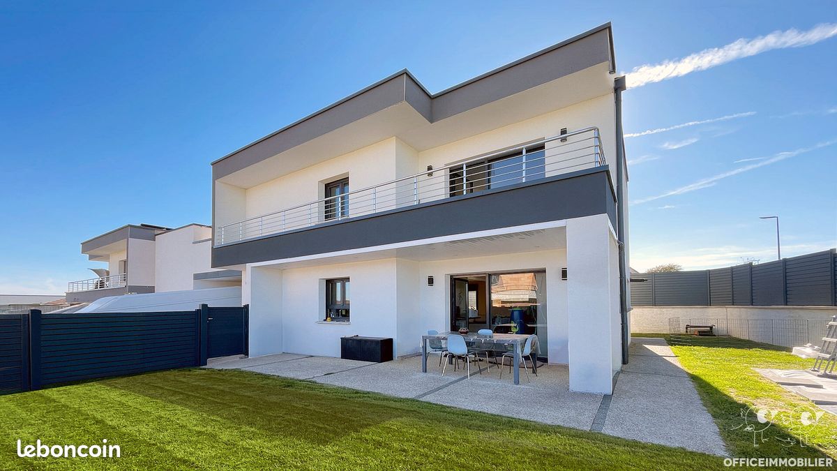 Maison 6 pièces 140 m² · à Saint-Vit · 140 m² · 369 000 €