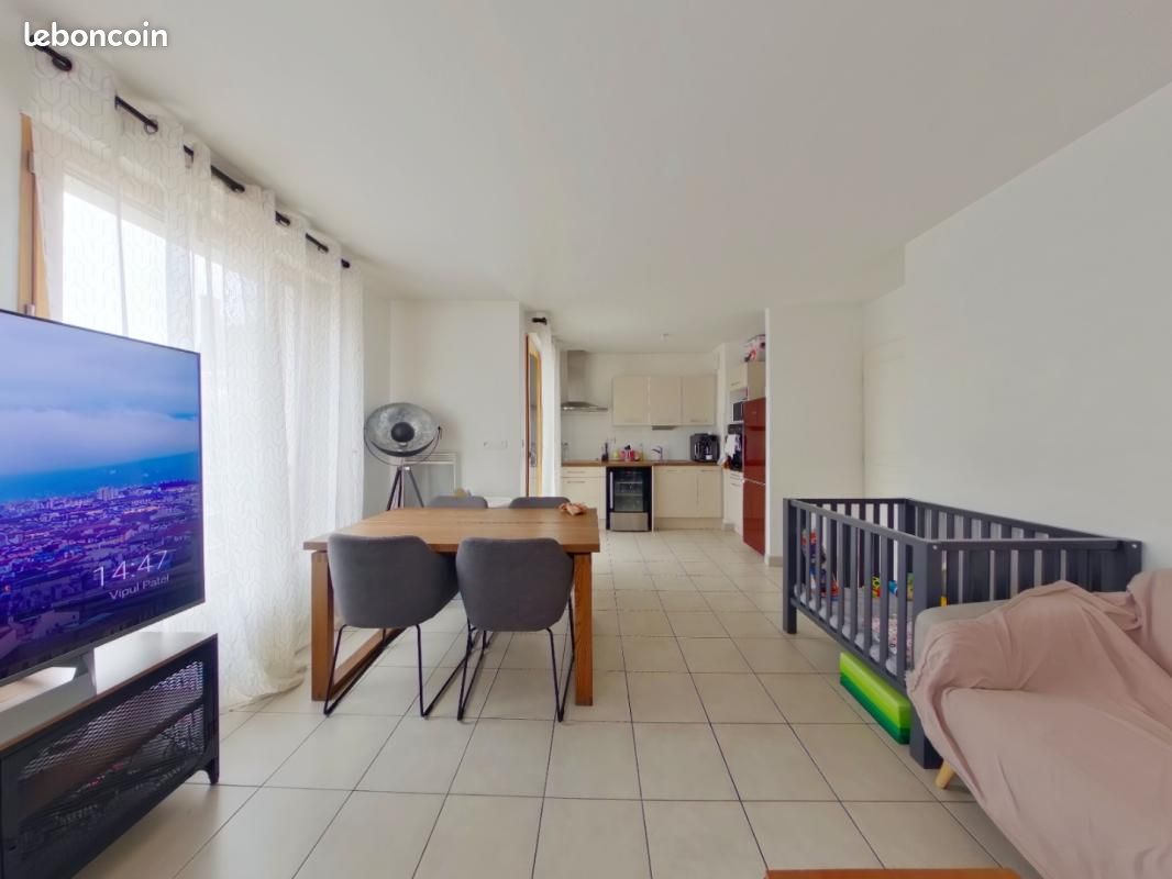 Appartement 3 pièces 67 m² · à Tours · 67 m² · 900 €