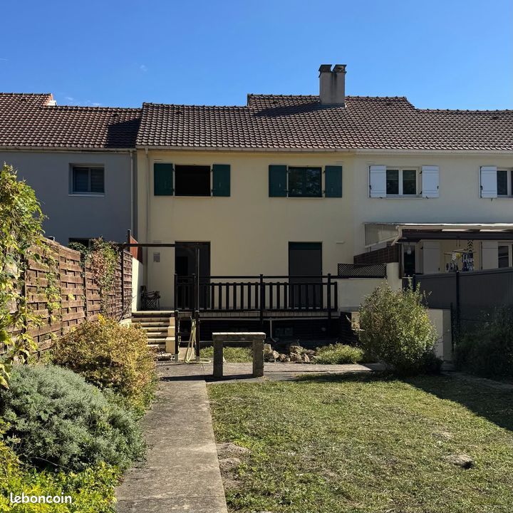 Maison 5 pièces 90 m² · à Étampes · 90 m² · 226 500 €
