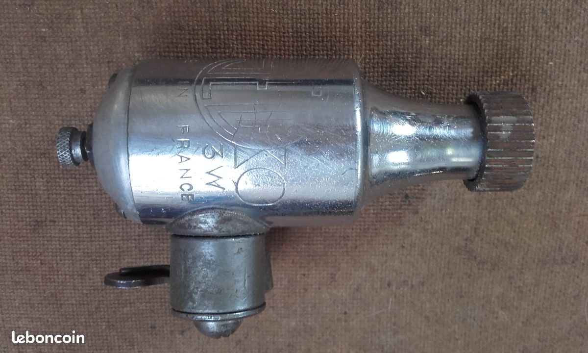 Dynamo De Vélo Ancienne VITALUX + Feu Et Boîte - Occasion