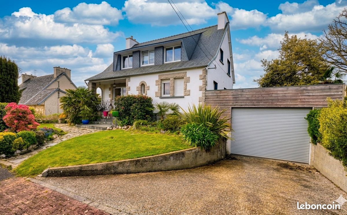 Maison 7 pièces 146 m² · à Saint-Martin-des-Champs · 146 m² · 295 000 €